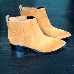 💚Marc Fisher LTD Yolli Bootie